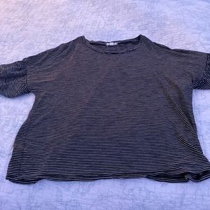 Super cute and trendy and the sleeves are super nice and it’s so soft